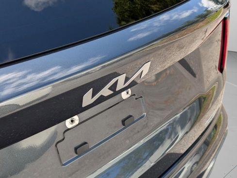 Used 2023 Kia Sorento S w/ Panoramic Sunroof Package FWD image 23