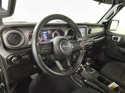 Used 2022 Jeep Gladiator Sport AWD/4WD image 13