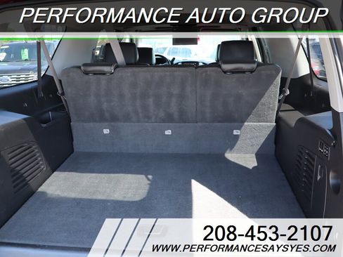 Used 2016 GMC Yukon XL Denali w/ Open Road Package AWD/4WD image 8