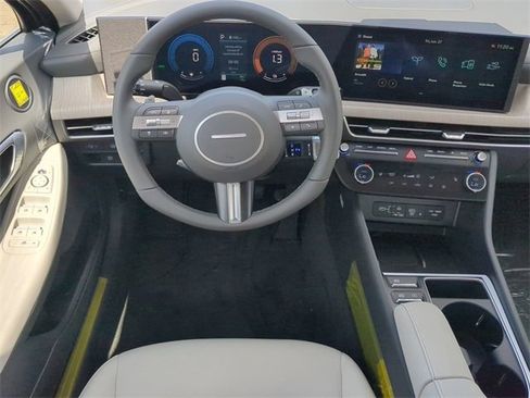 New 2025 Hyundai Sonata SEL image 14