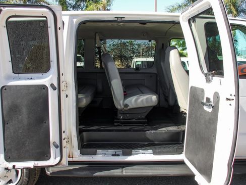 Used 2008 Ford E-350 and Econoline 350 XLT image 12