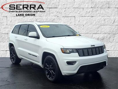 Used 2017 Jeep Grand Cherokee Altitude