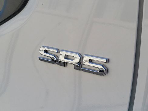 Used 2025 Toyota Tacoma SR5 image 8