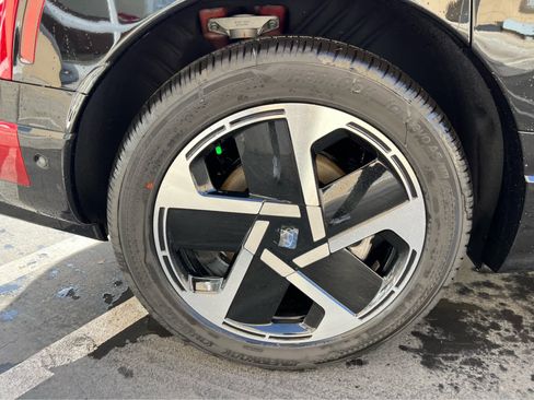 New 2026 Hyundai Ioniq 9 Limited image 15