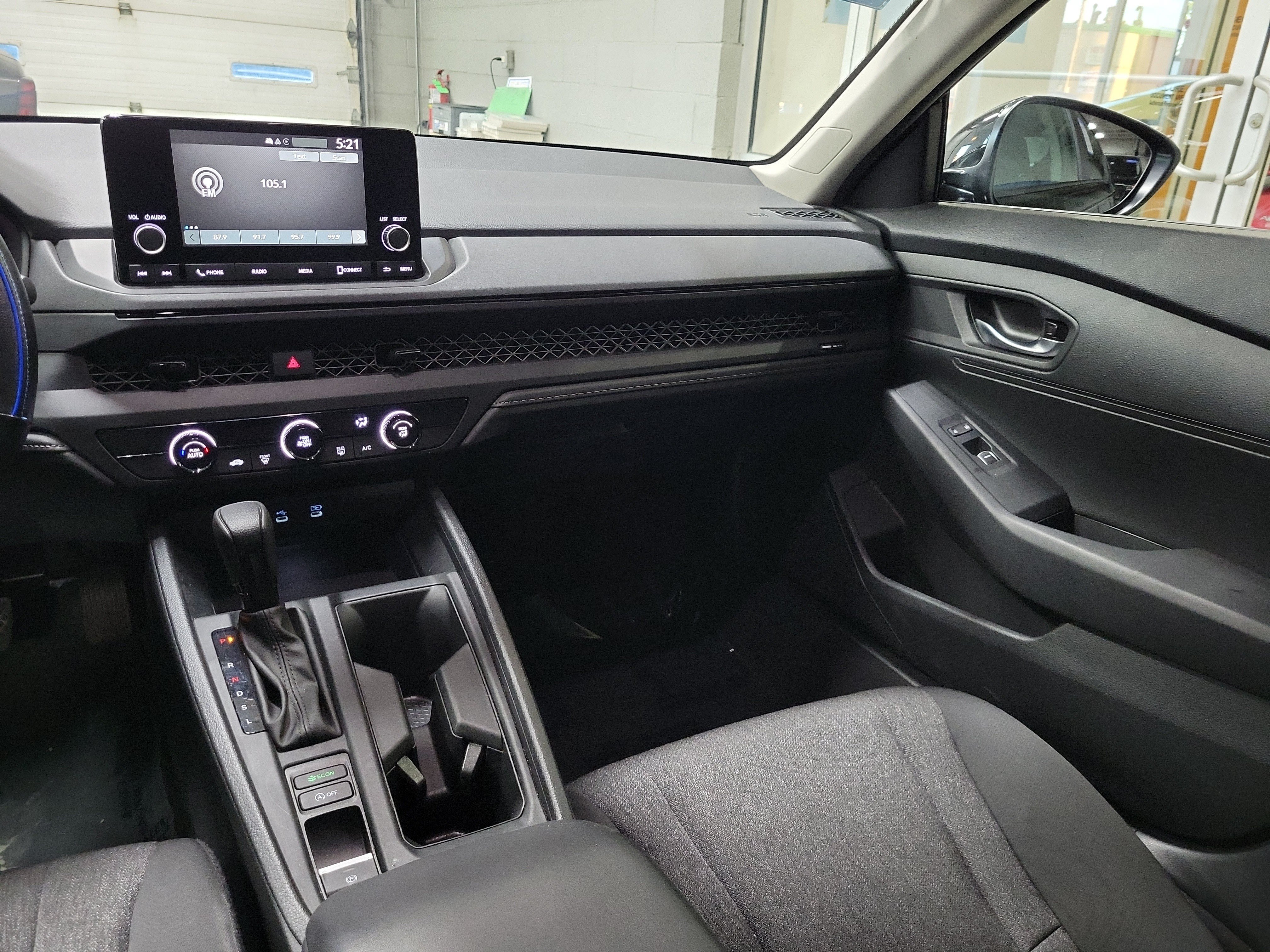 Certified 2025 Honda Accord LX image 13