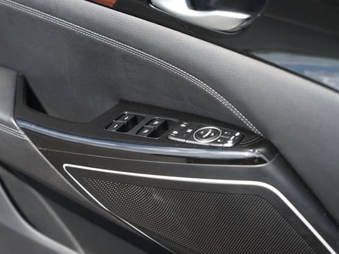 Used 2019 Kia Cadenza Technology FWD image 30