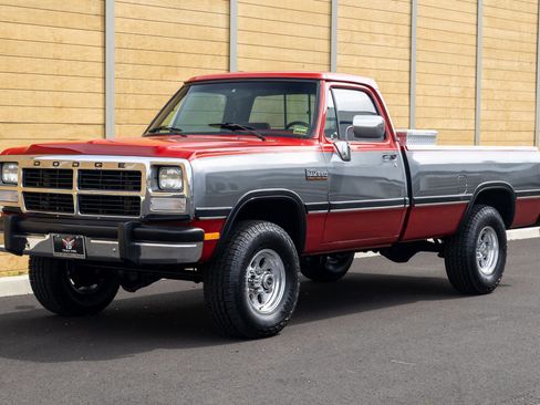 Used 1991 Dodge D/W Truck 250 image 7