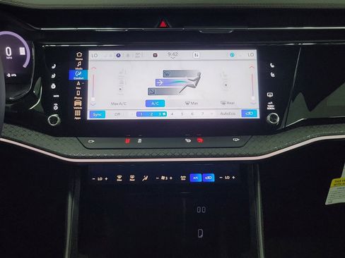 New 2025 Jeep Wagoneer S Limited w/ Comfort Package image 16