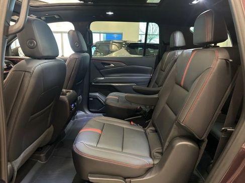 New 2026 Chevrolet Traverse RS w/ LPO, Floor Liner Package image 11