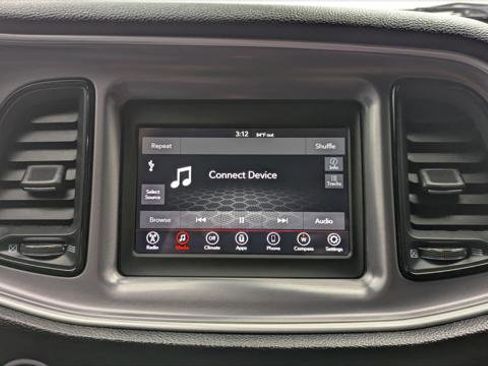 Used 2019 Dodge Challenger SXT image 21