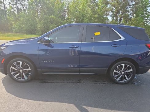 Used 2022 Chevrolet Equinox LT image 3
