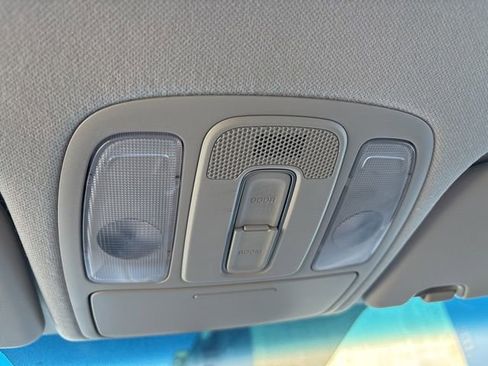 Used 2019 Kia Soul + image 16