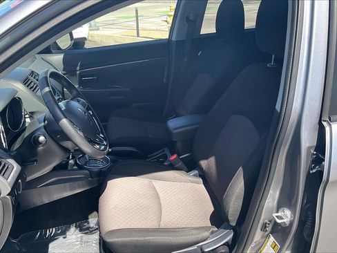 Used 2017 Mitsubishi Outlander Sport ES FWD image 22