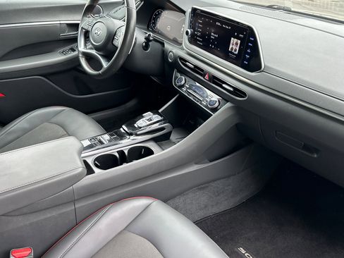 Used 2023 Hyundai Sonata SEL Plus image 15