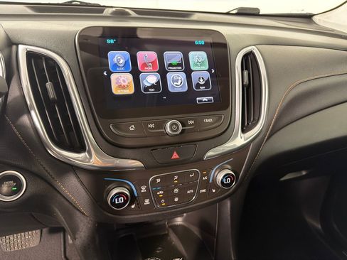 Used 2018 Chevrolet Equinox Premier FWD image 14