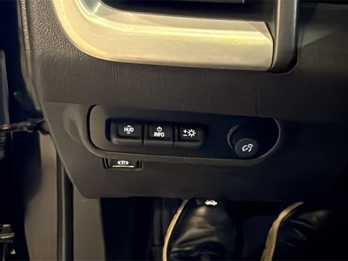 Used 2022 GMC Terrain Denali image 36