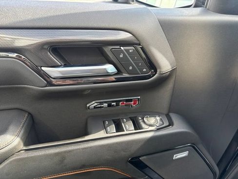 Used 2024 GMC Sierra 1500 AT4 w/ Technology Package AWD/4WD image 20