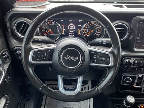 Used 2020 Jeep Gladiator Overland w/ Dual Top Group AWD/4WD image 22