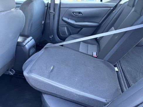 Used 2024 Nissan Sentra SV FWD image 24