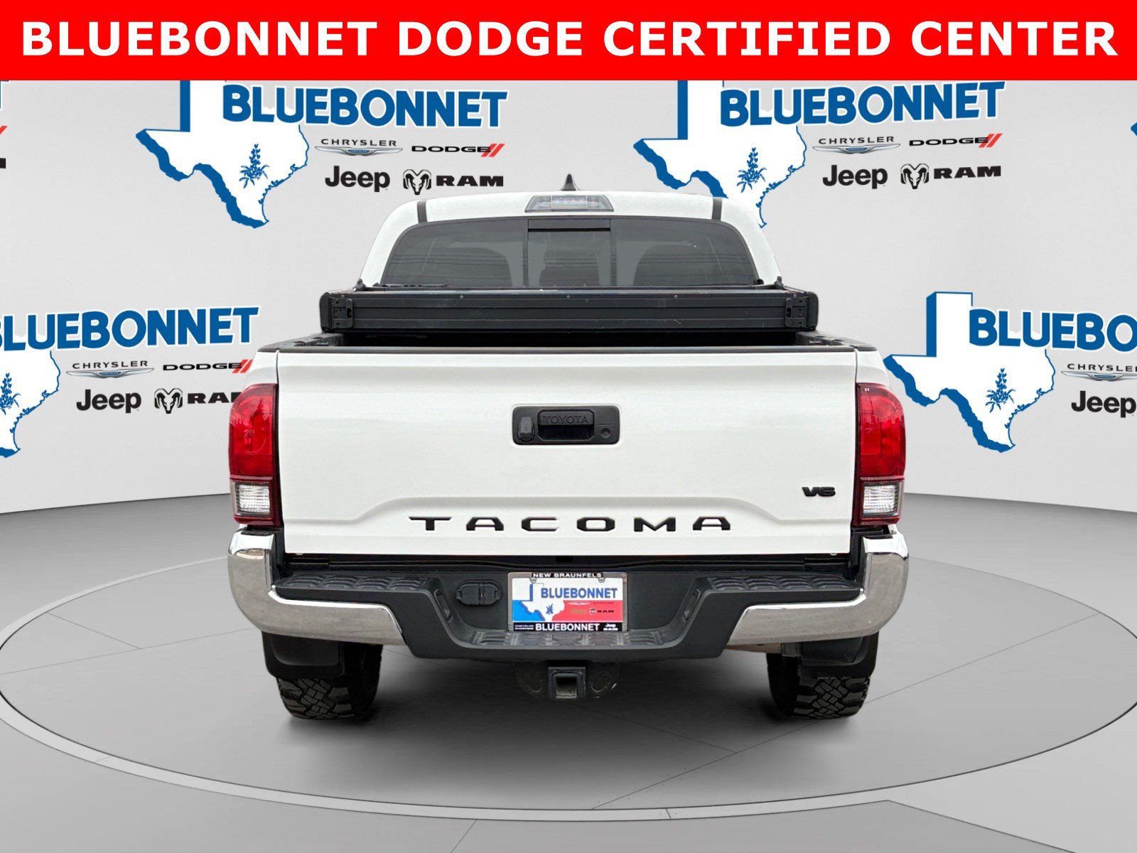 Used 2023 Toyota Tacoma SR5 RWD image 6