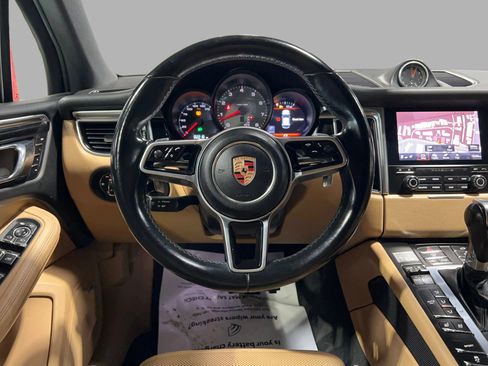 Used 2017 Porsche Macan S image 25