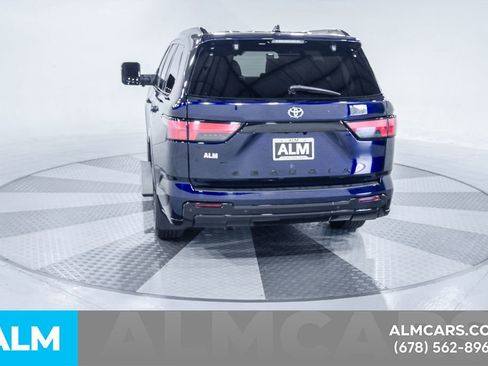 Used 2023 Toyota Sequoia Platinum image 9