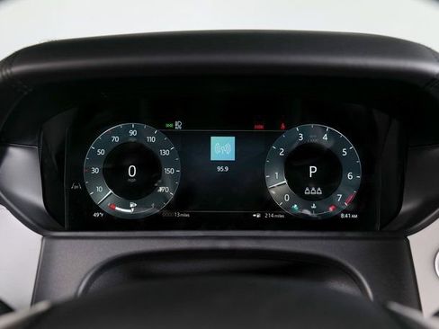 New 2026 Land Rover Range Rover Velar Dynamic SE image 18