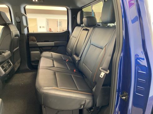 New 2026 Ford F250 Lariat w/ Black Appearance Package AWD/4WD image 9