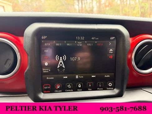 Used 2021 Jeep Gladiator Rubicon image 20