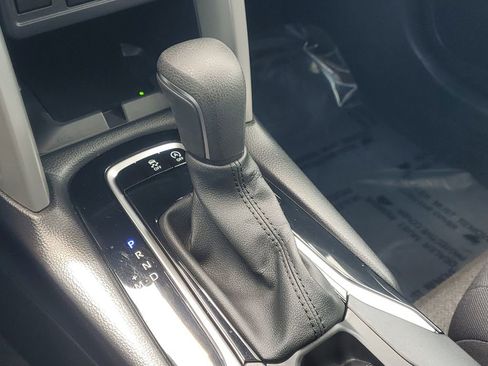 Certified 2024 Toyota Corolla Cross LE w/ Moonroof Package image 29