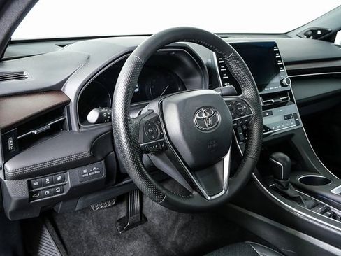 Used 2022 Toyota Avalon Limited w/ Advanced Safety Package image 5