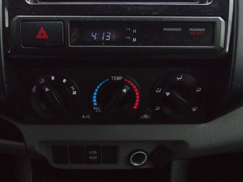 Used 2014 Toyota Tacoma 4x4 Double Cab image 21