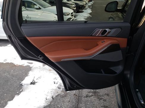 Used 2021 BMW X5 M50i w/ Executive Package image 12