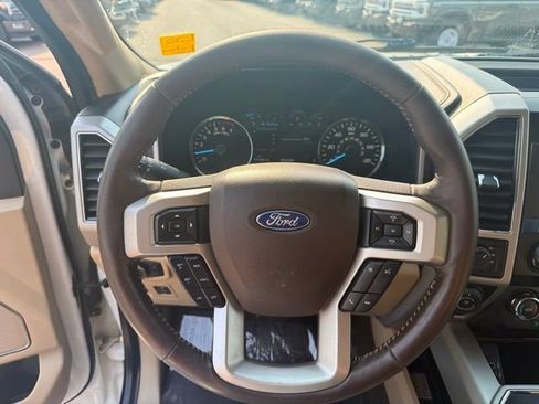 Used 2020 Ford F150 Lariat AWD/4WD image 18