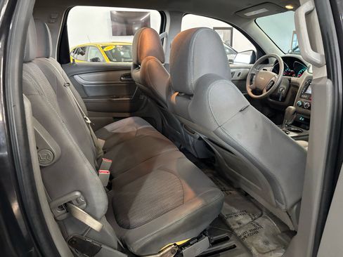 Used 2017 Chevrolet Traverse LS image 28