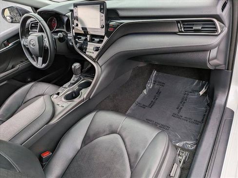 Used 2022 Toyota Camry XSE FWD image 20