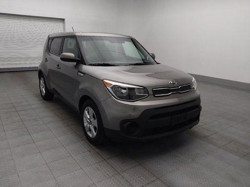 Used 2017 Kia Soul FWD image 13