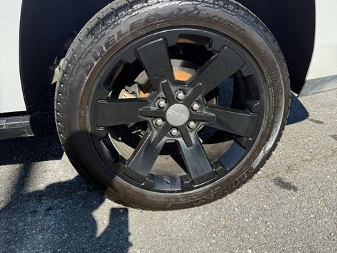 Used 2017 GMC Yukon Denali w/ Open Road Package image 19