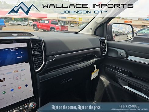 Used 2025 Ford Ranger Lariat image 11