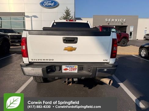 Used 2014 Chevrolet Silverado 2500 LTZ w/ LTZ Plus Package image 9