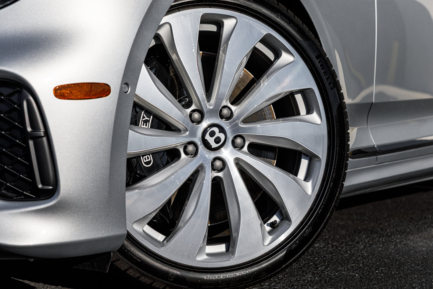 Used 2026 Bentley Continental GT AWD/4WD image 2