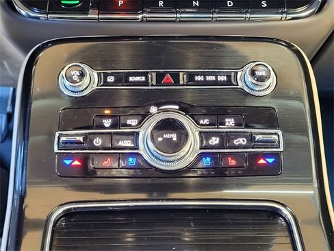 Used 2022 Lincoln Nautilus Reserve w/ Equipment Group 201A image 25