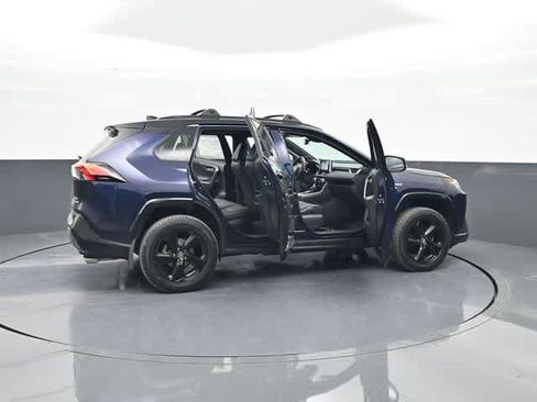 Used 2020 Toyota RAV4 XSE image 79