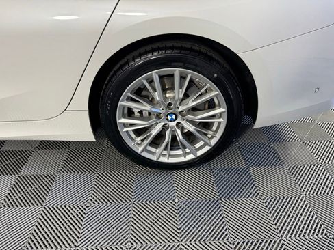 Used 2023 BMW 330i Sedan w/ Premium Package image 35