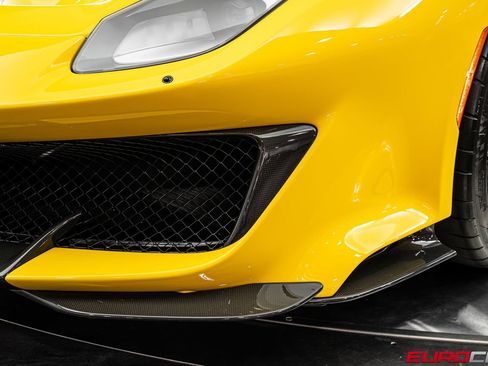Used 2020 Ferrari 488 Pista Coupe RWD image 16
