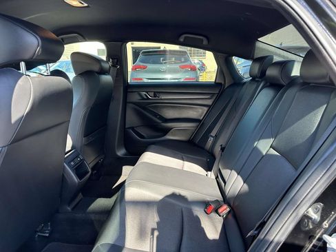 Used 2022 Honda Accord Sport image 10