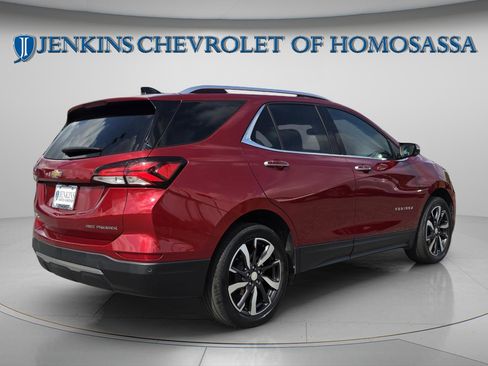 Used 2022 Chevrolet Equinox Premier AWD/4WD image 4