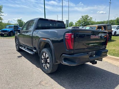 Used 2024 GMC Sierra 3500 Denali w/ Denali Reserve Package AWD/4WD image 3