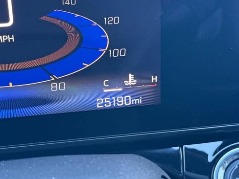 Used 2024 Chevrolet Trax RS w/ Driver Confidence Package image 28