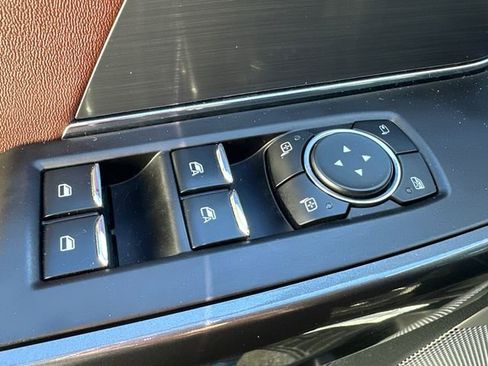 Used 2023 Ford F150 Lariat w/ Equipment Group 502A High image 29